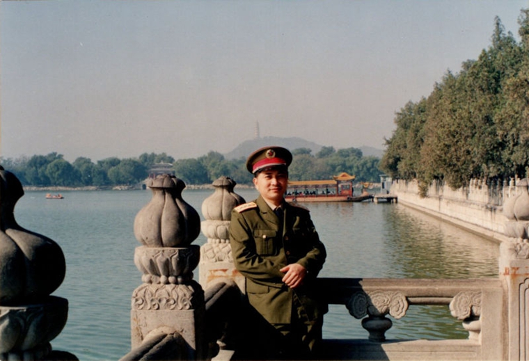 0差評！這是轉業(yè)軍人張耀良的“爆破人生”-云南能投軍創(chuàng  )產(chǎn)業(yè)投資有限公司