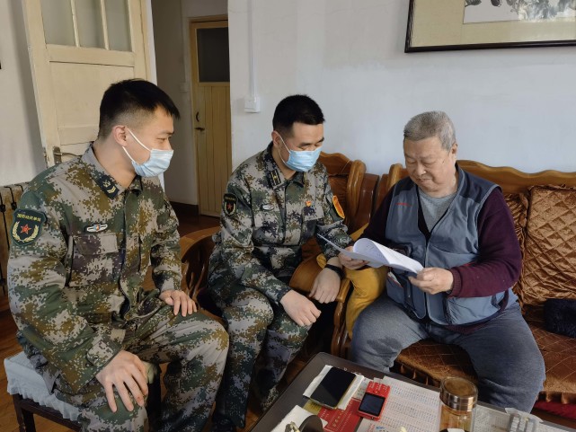 擦亮忠誠底色 鑄就強軍風(fēng)采-云南能投軍創(chuàng  )產(chǎn)業(yè)投資有限公司