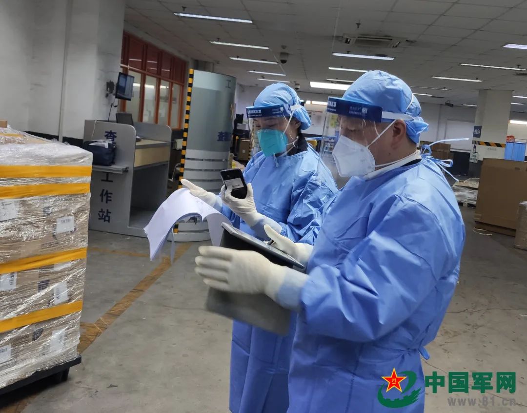 了不起的退役軍人丨40歲從軍醫“跨界”到海關(guān)，他竟還能年年拿第一！-云南能投軍創(chuàng  )產(chǎn)業(yè)投資有限公司