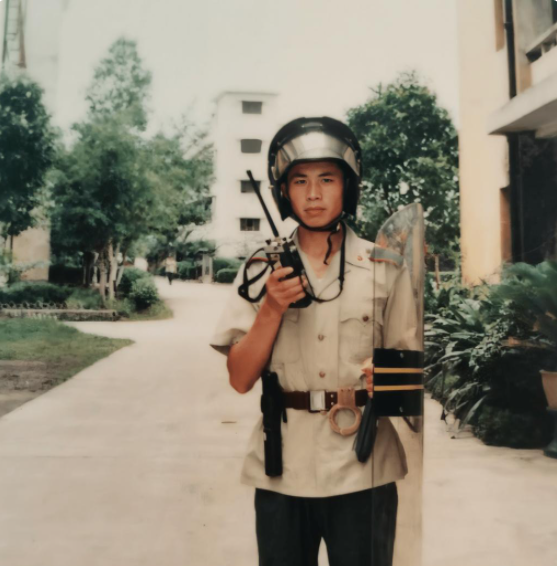 退役軍人陳吉祥：海地維和枕著(zhù)槍聲入眠，深圳三防迎戰狂風(fēng)暴雨-云南能投軍創(chuàng  )產(chǎn)業(yè)投資有限公司