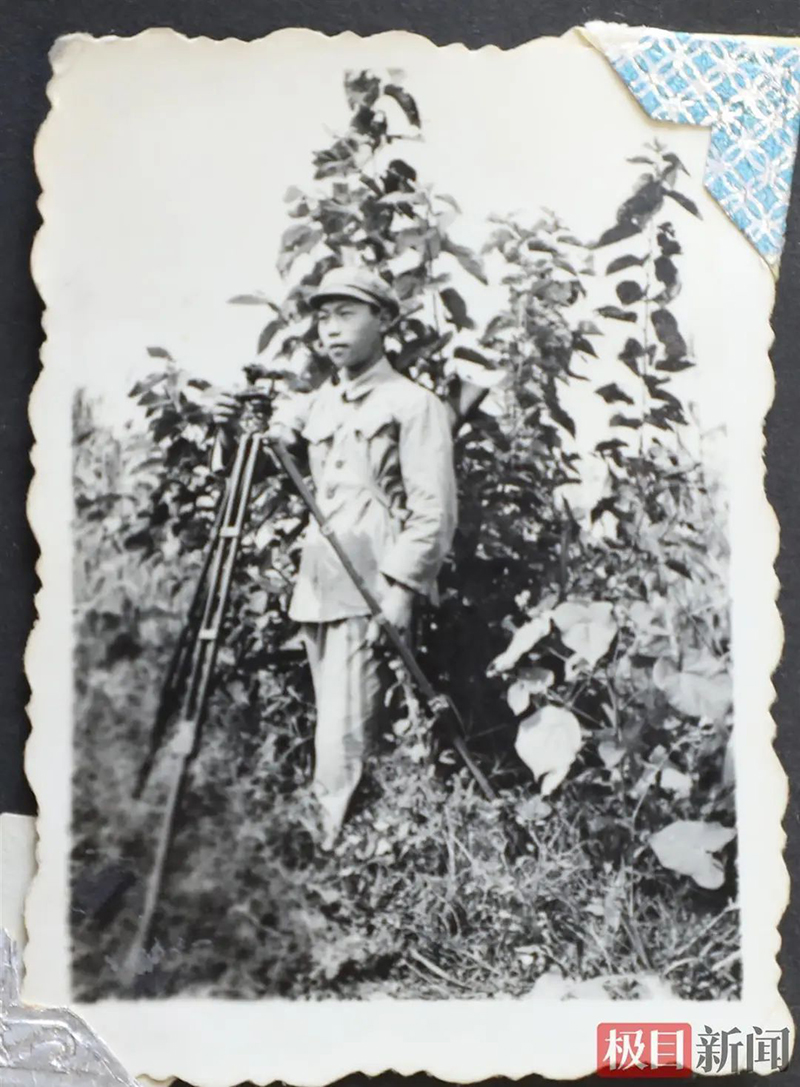 95歲老人走了，子女清理遺物時(shí)發(fā)現他竟是個(gè)大英雄……