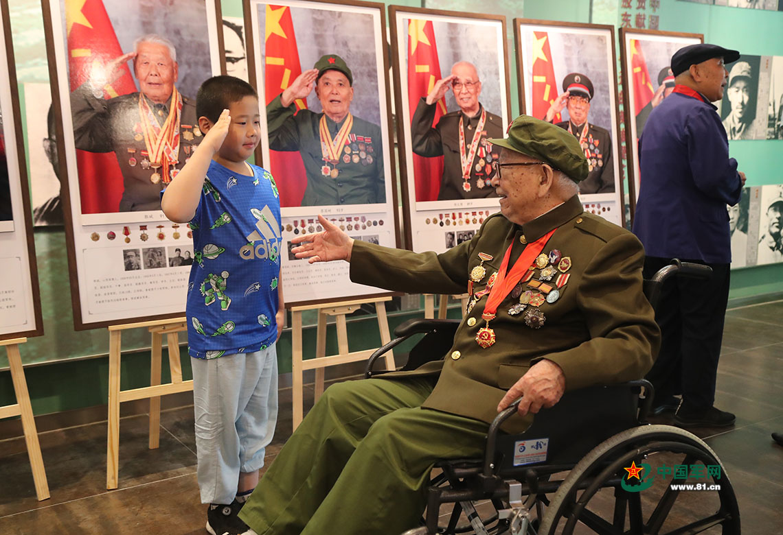 309c237048b0241e184d07.jpg 93歲“特等功臣”馬維華:年年為學(xué)生講述戰斗故事 直到講不動(dòng)為止-云南能投軍創(chuàng )產(chǎn)業(yè)投資有限公司