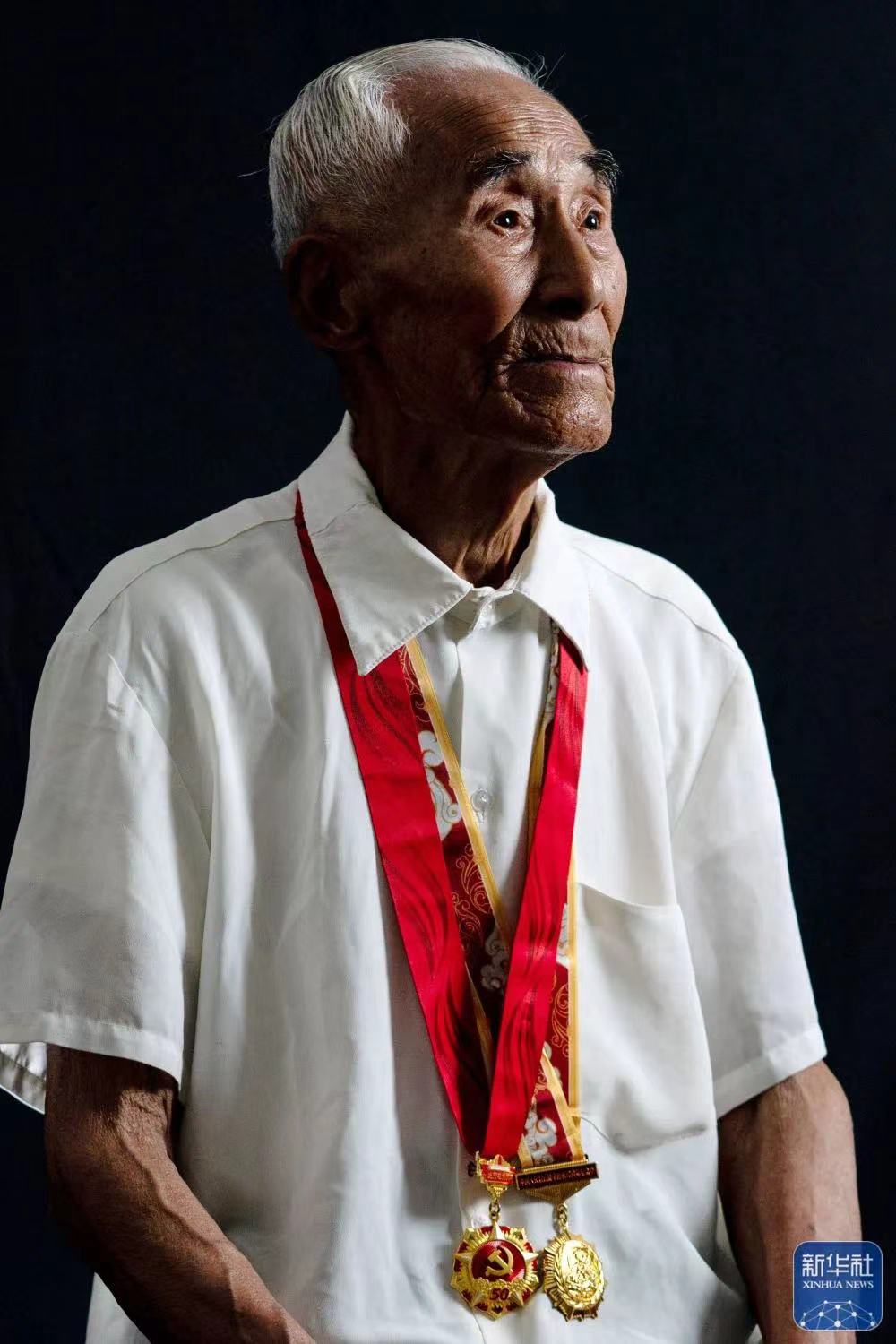 浴血榮光丨致敬抗戰老戰士——曹玉佃、高永斌