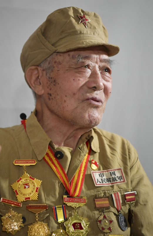 浴血榮光丨致敬抗戰老戰士——周紹文-云南能投軍創(chuàng  )產(chǎn)業(yè)投資有限公司