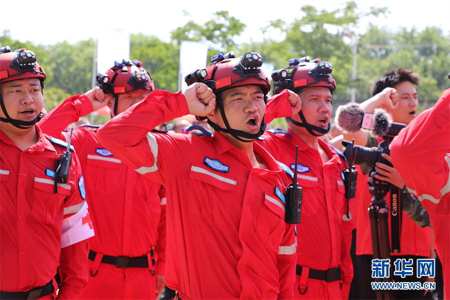 4.jpg 長(cháng)江湖北段實(shí)現退役軍人“長(cháng)江衛士”志愿服務(wù)隊全覆蓋-云南能投軍創(chuàng )產(chǎn)業(yè)投資有限公司