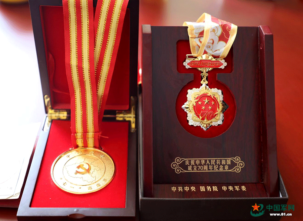 2.gif 九旬老兵張元長(cháng):“三個(gè)一輩子”守初心-云南能投軍創(chuàng )產(chǎn)業(yè)投資有限公司