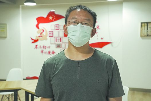 輔警、安裝工、騎手……望平街“六勇士”找到了
他們是普通人更是一眾英雄-云南能投軍創(chuàng  )產(chǎn)業(yè)投資有限公司