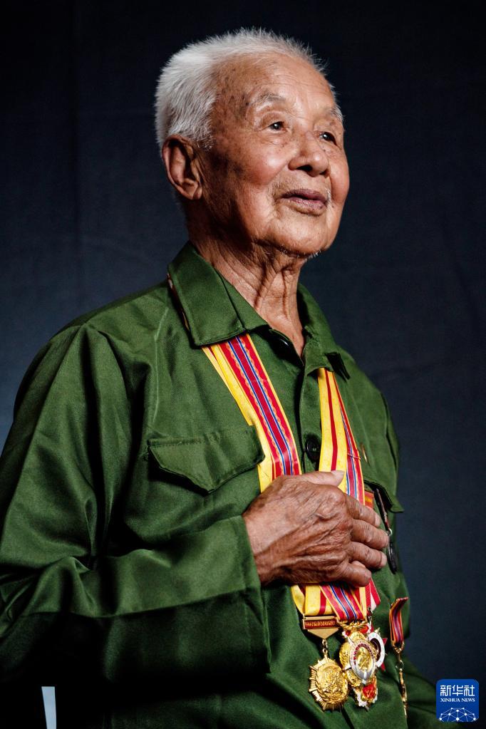 浴血榮光丨致敬抗戰老戰士——陳喬-云南能投軍創(chuàng  )產(chǎn)業(yè)投資有限公司