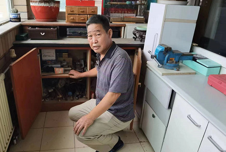 天有一雙手——記軍休干部吳建德義務(wù)為民服務(wù)11年-云南能投軍創(chuàng  )產(chǎn)業(yè)投資有限公司