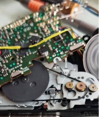 天有一雙手——記軍休干部吳建德義務(wù)為民服務(wù)11年-云南能投軍創(chuàng  )產(chǎn)業(yè)投資有限公司