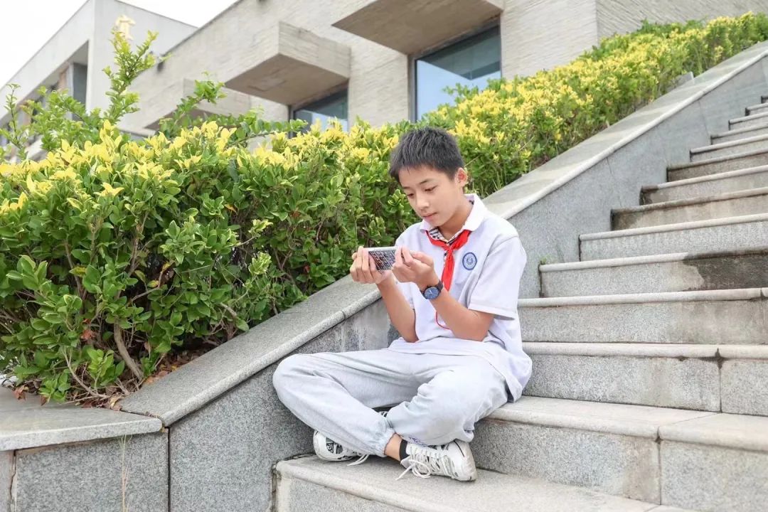 一場(chǎng)主題直播超億人次觀(guān)看，“中國退役軍人”這樣出圈！-云南能投軍創(chuàng  )產(chǎn)業(yè)投資有限公司