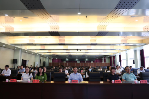 省退役軍人事務(wù)廳開(kāi)展“健康行 家庭樂(lè )”家風(fēng)家教主題活動(dòng)-云南能投軍創(chuàng  )產(chǎn)業(yè)投資有限公司