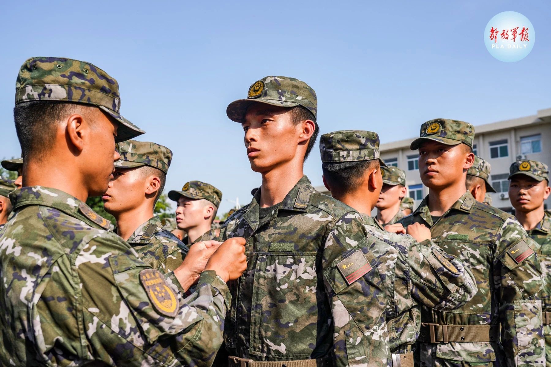 “今天，我退役了……”揮淚告別，他們踏上新征程-云南能投軍創(chuàng  )產(chǎn)業(yè)投資有限公司