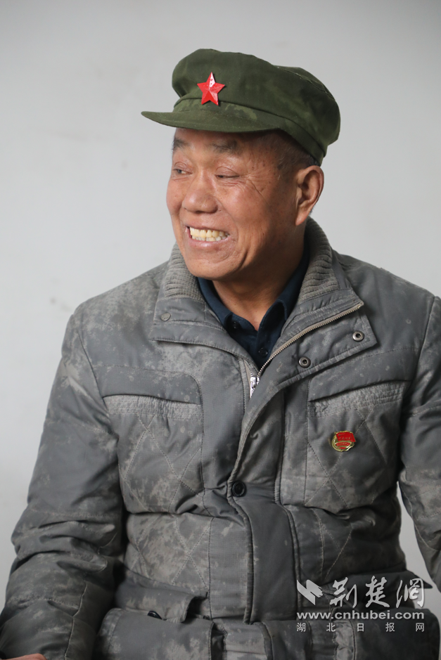 63歲退役老兵從橋上縱身一躍，成功救起落水女子-云南能投軍創(chuàng  )產(chǎn)業(yè)投資有限公司