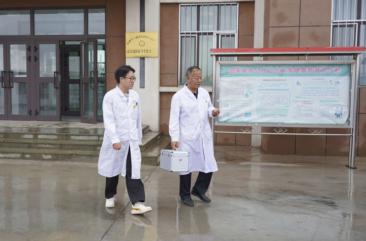 16356325_4448586b43cac9638c3bc7367d09a217.jpeg 行醫邊疆愛(ài)無(wú)疆——記堅守深山牧區37載的“健康守護人”李琳-云南能投軍創(chuàng )產(chǎn)業(yè)投資有限公司