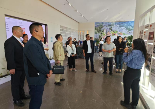 昆明市軍休系統赴泰康之家滇園參觀(guān)學(xué)習-云南能投軍創(chuàng  )產(chǎn)業(yè)投資有限公司